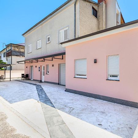 Rooms And Studio Flora Poreč Zewnętrze zdjęcie