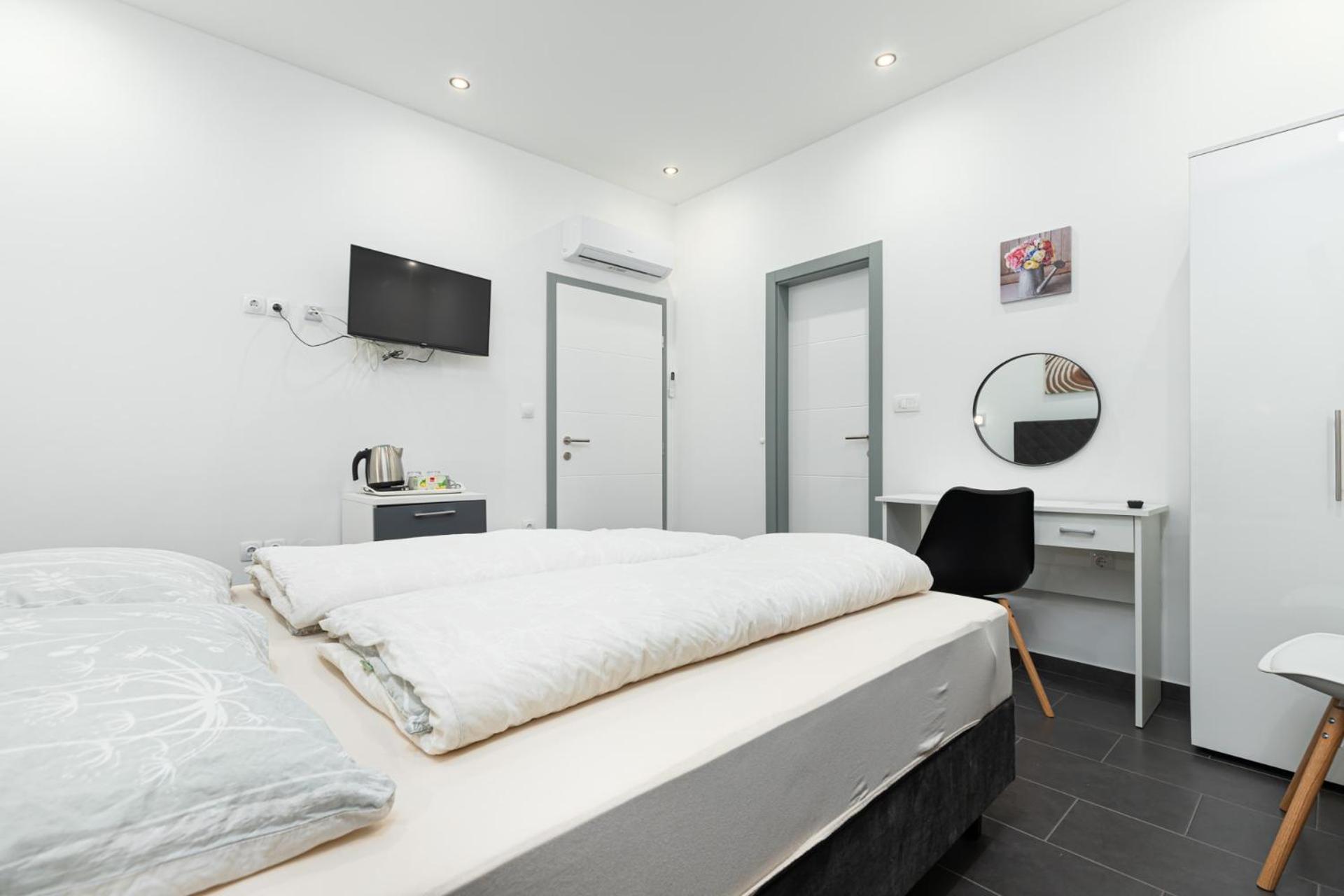 Rooms And Studio Flora Poreč Zewnętrze zdjęcie