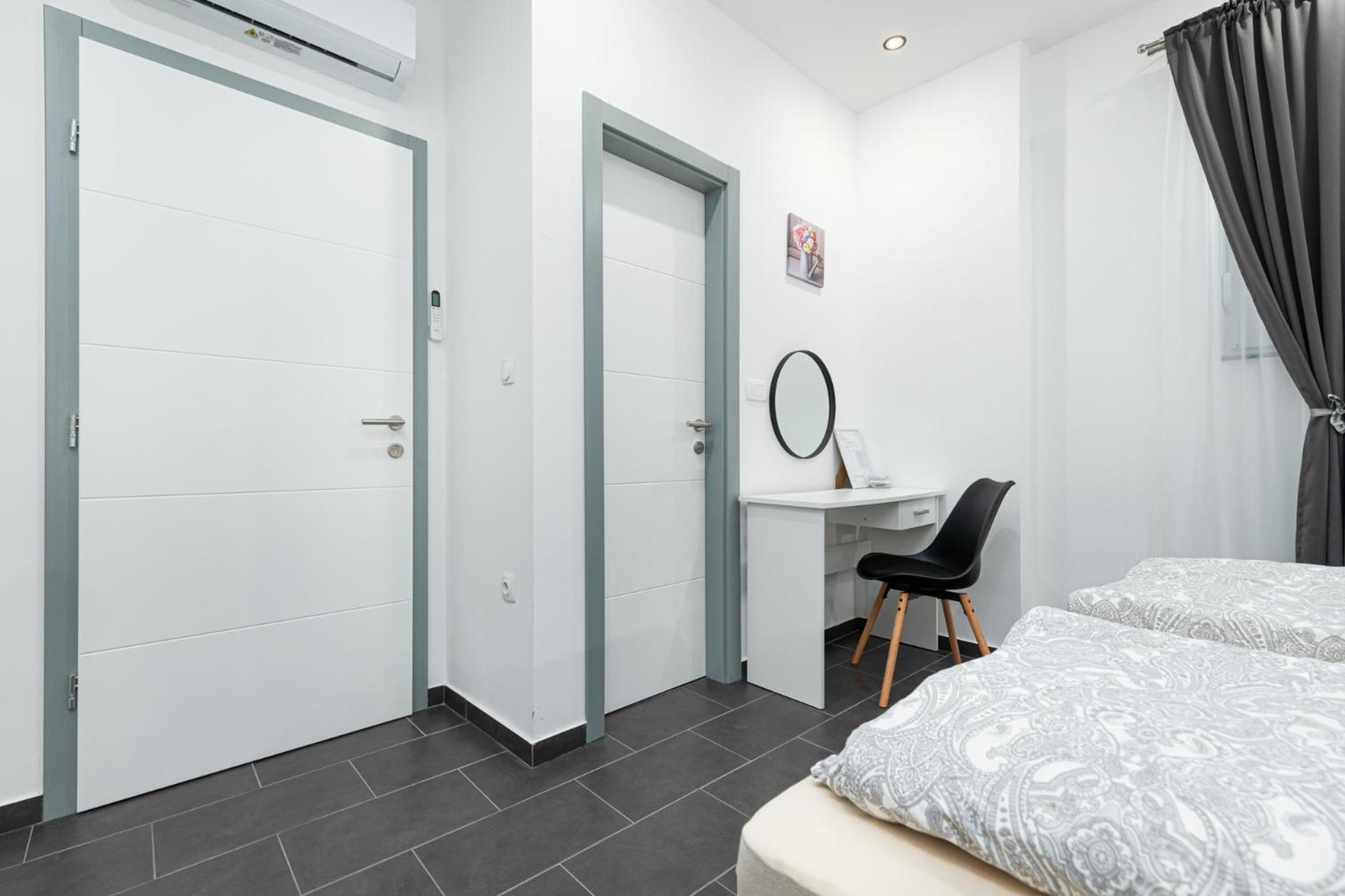 Rooms And Studio Flora Poreč Zewnętrze zdjęcie