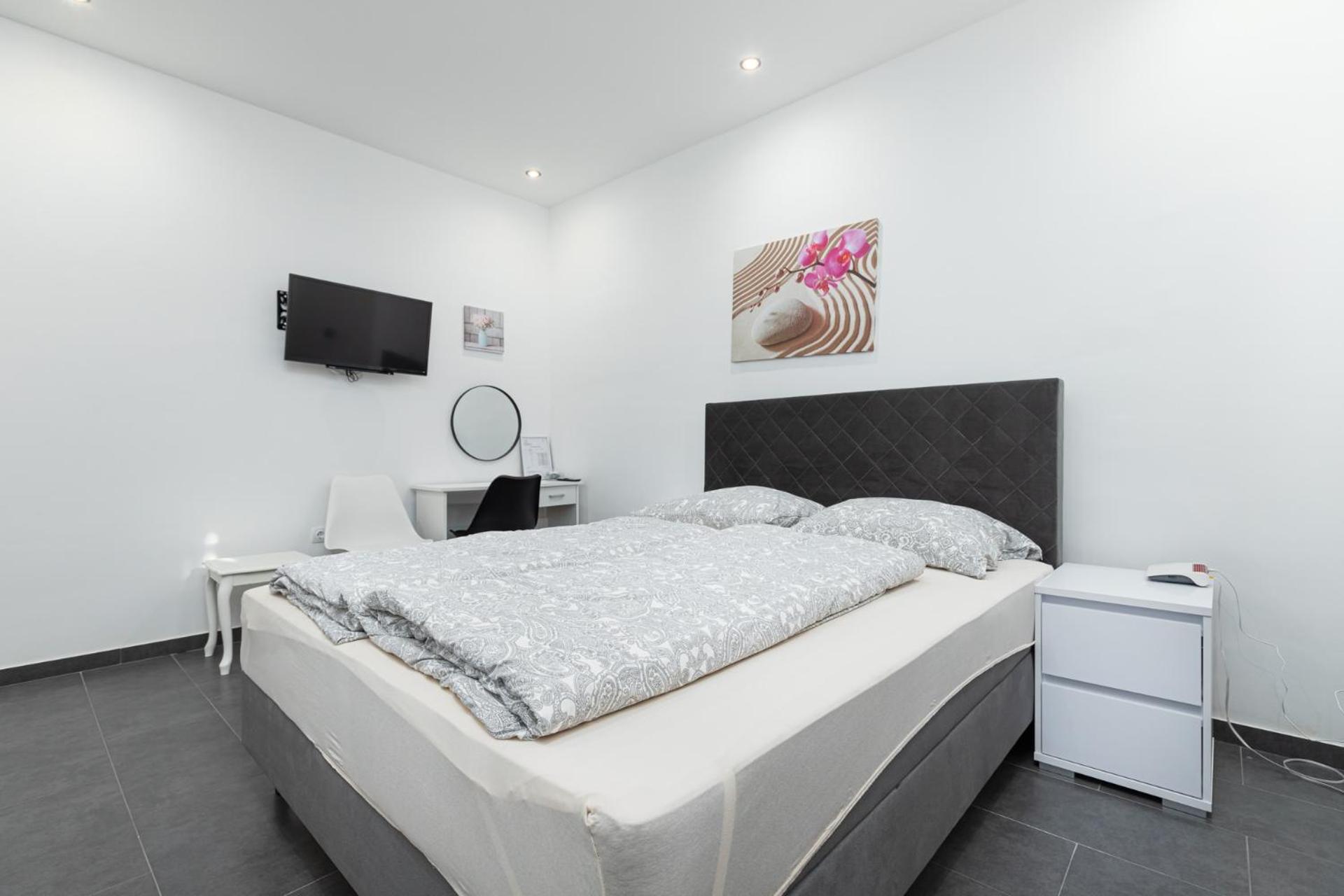Rooms And Studio Flora Poreč Zewnętrze zdjęcie